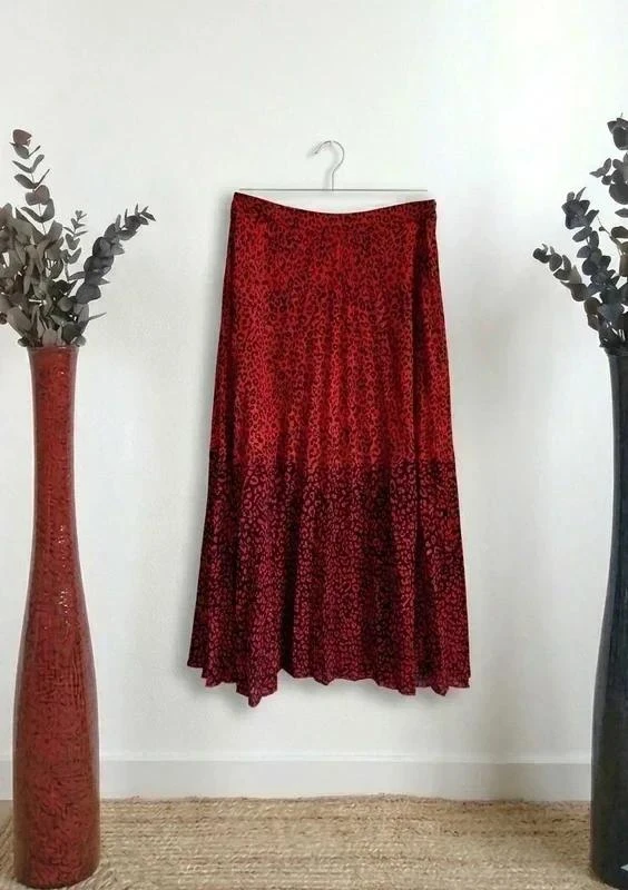 Falda Midi de Stradivarius Evasé talla Xs